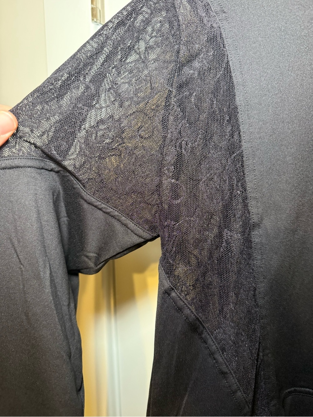 NWT Gottex Black Feminine Lace-Panel Hoodie - Picture 3 of 7